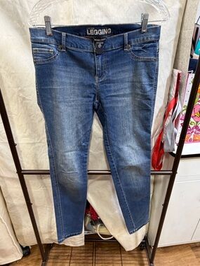 New York & Company Dark Blue Denim Jeggings